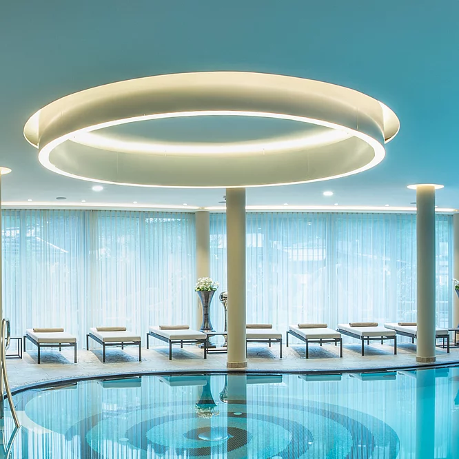 In- & Outdoor Pool Indoor Pool Bereich 4*s Hotel Unterschwarzachhof Saalbach Hinterglemm