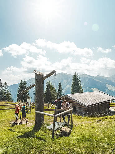 Spielestation beim Berg Kodok Saalbach Hinterglemm